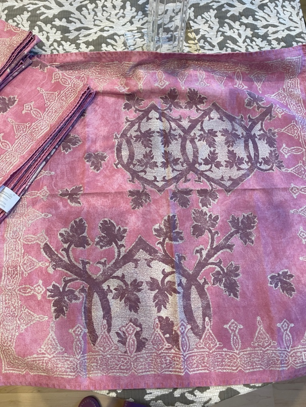 Beauville Lilac Rialto napkins